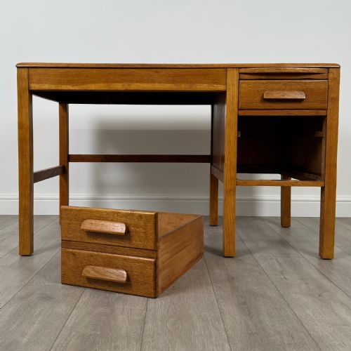 VINTAGE 20TH CENTURY GOOD QUALITY DESK IN OAK - ADDITIONAL PHOTO 10