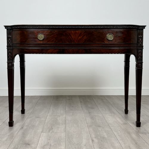 antique 20th century side table in mahogany - CATEGORY: ANTIQUE TABLES - DATED EDWARDIAN