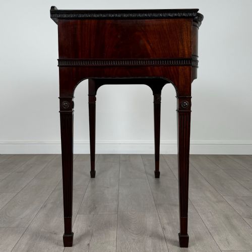 ANTIQUE 20TH CENTURY SIDE TABLE IN MAHOGANY - ADDITIONAL PHOTO 6