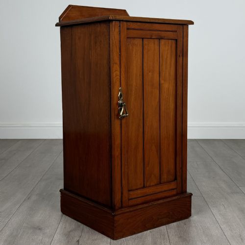 ANTIQUE 20TH CENTURY GOOD QUALITY POT CUPBOARD IN WALNUT - ADDITIONAL PHOTO 8