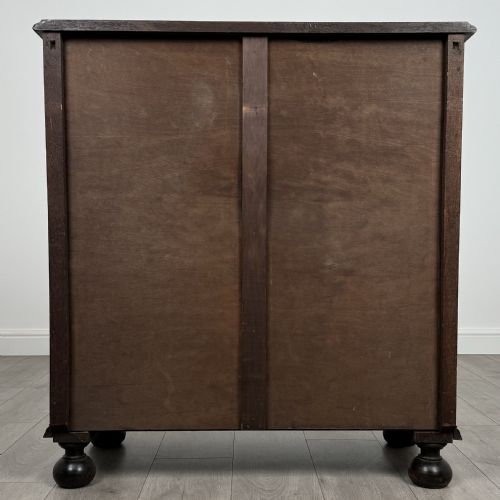 ANTIQUE 20TH CENTURY JACOBEAN STYLE CHEST OF DRAWERS IN OAK - ADDITIONAL PHOTO 4