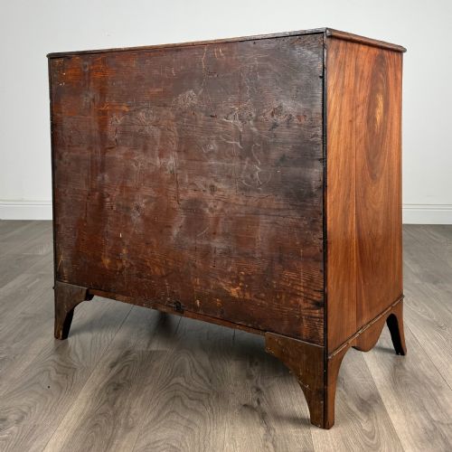 ANTIQUE 18TH CENTURY CHEST OF DRAWERS IN MAHOGANY - ADDITIONAL PHOTO 5