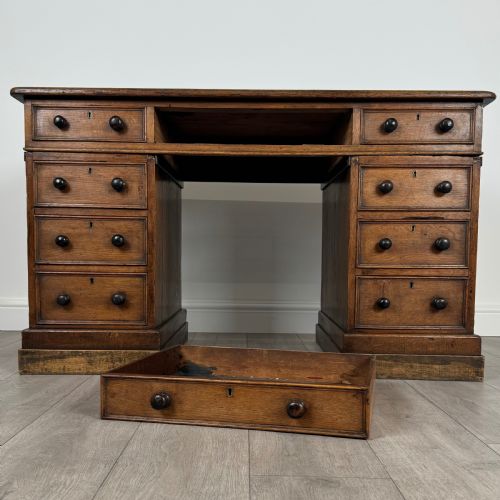 ANTIQUE 19TH CENTURY PEDESTAL DESK IN OAK - ADDITIONAL PHOTO 9
