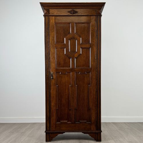 antique 20th century jacobean style single oak wardrobe - CATEGORY: ANTIQUE CUPBOARDS - DATED EDWARDIAN