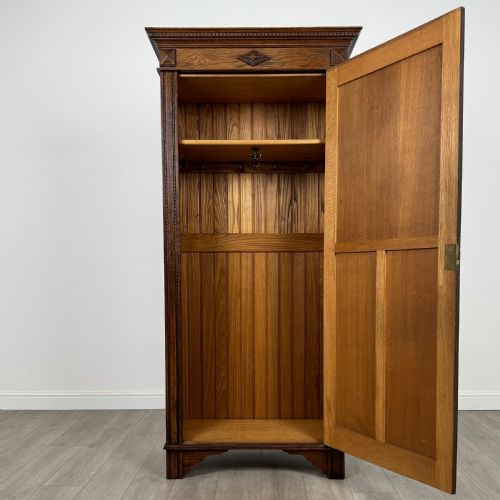 ANTIQUE 20TH CENTURY JACOBEAN STYLE SINGLE OAK WARDROBE - ADDITIONAL PHOTO 1