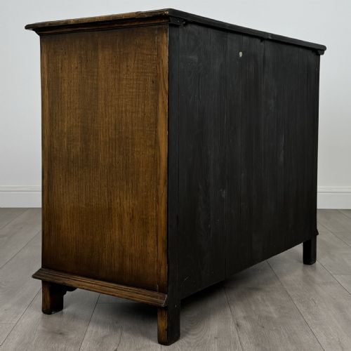 ANTIQUE 20TH CENTURY FINE QUALITY SIDEBOARD IN OAK - ADDITIONAL PHOTO 4