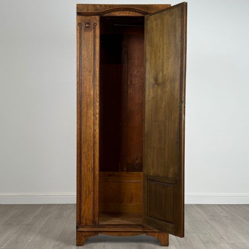 ANTIQUE 20TH CENTURY ART NOUVEAU STYLE OAK WARDROBE - ADDITIONAL PHOTO 1