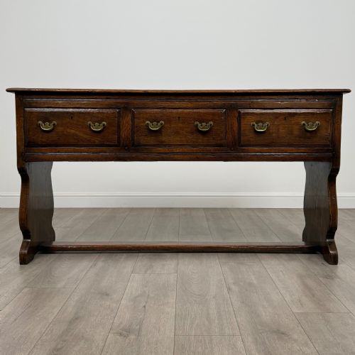 antique 20th century fine quality sideboard in oak - CATEGORY: ANTIQUE SIDEBOARDS - DATED EDWARDIAN