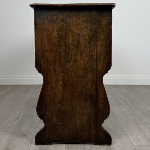 ANTIQUE 20TH CENTURY FINE QUALITY SIDEBOARD IN OAK - ADDITIONAL PHOTO 2