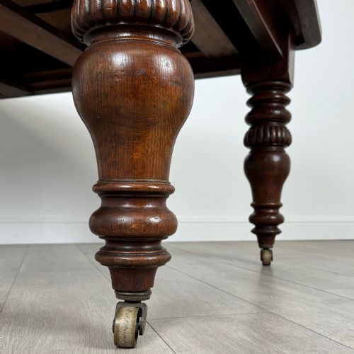 ANTIQUE 19TH CENTURY EXTENDING DINING TABLE IN OAK - ADDITIONAL PHOTO 8