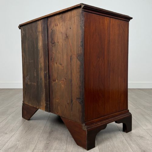ANTIQUE 18TH CENTURY SMALL CHEST OF DRAWERS IN MAHOGANY - ADDITIONAL PHOTO 5