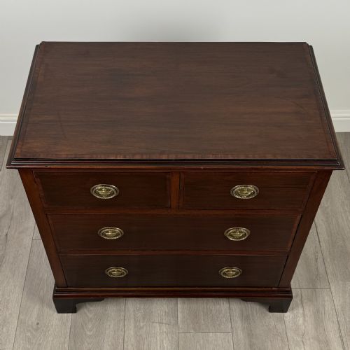 ANTIQUE 18TH CENTURY SMALL CHEST OF DRAWERS IN MAHOGANY - ADDITIONAL PHOTO 8
