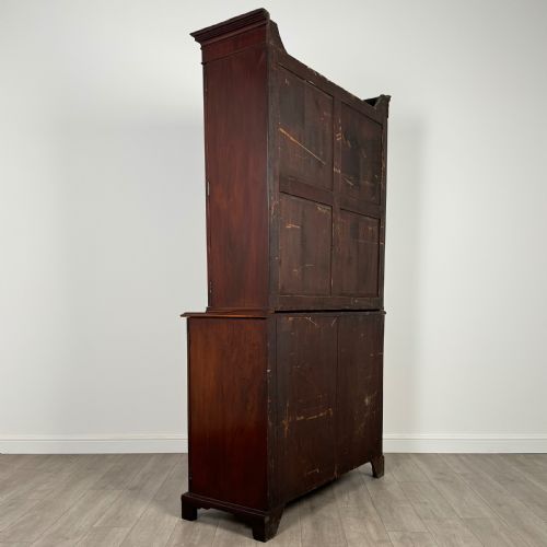 ANTIQUE 18TH CENTURY BOOKCASE ON CUPBOARD IN MAHOGANY - ADDITIONAL PHOTO 5