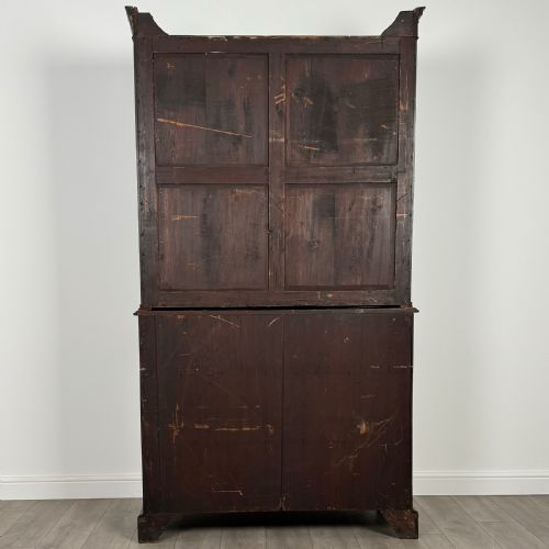 ANTIQUE 18TH CENTURY BOOKCASE ON CUPBOARD IN MAHOGANY - ADDITIONAL PHOTO 6