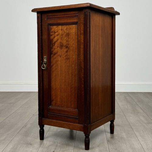 ANTIQUE 20TH CENTURY GOOD QUALITY POT CUPBOARD IN MAHOGANY - ADDITIONAL PHOTO 2