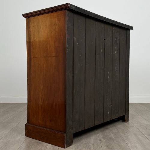ANTIQUE 20TH CENTURY GOOD QUALITY WALNUT CHEST OF DRAWERS - ADDITIONAL PHOTO 4