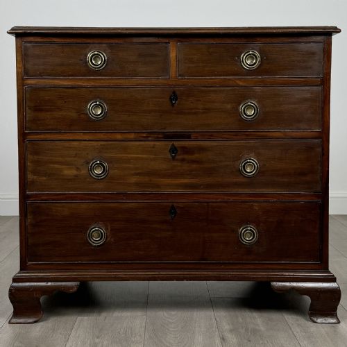 antique 18th century small chest of drawers in mahogany - CATEGORY: ANTIQUE CHEST OF DRAWERS - DATED GEORGIAN