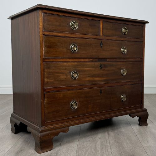ANTIQUE 18TH CENTURY SMALL CHEST OF DRAWERS IN MAHOGANY - ADDITIONAL PHOTO 7