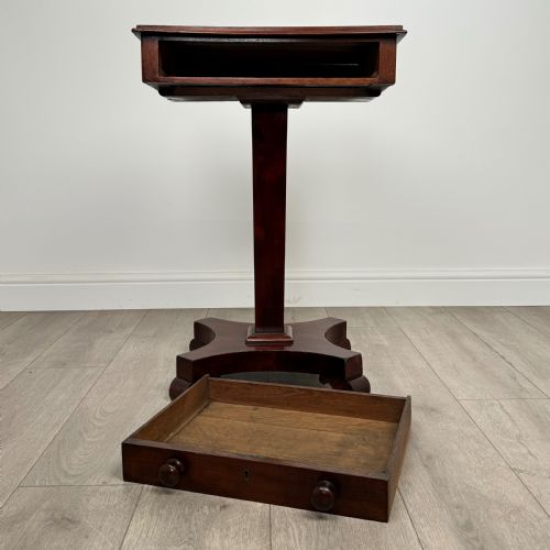 ANTIQUE 19TH CENTURY SIDE TABLE IN MAHOGANY - ADDITIONAL PHOTO 9