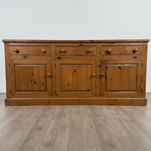vintage 20th century fine quality large sideboard in pine - CATEGORY: ANTIQUE SIDEBOARDS - DATED EDWARDIAN