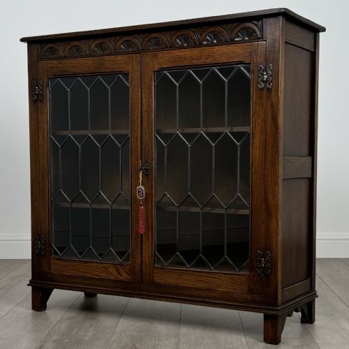 ANTIQUE 20TH CENTURY GLAZED DISPLAY CABINET IN OAK - ADDITIONAL PHOTO 2