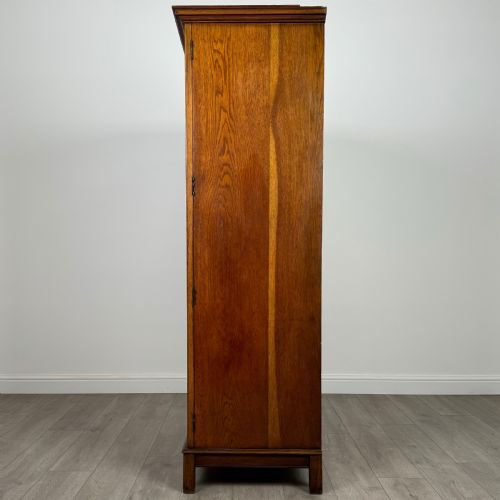 ANTIQUE 20TH CENTURY GOOD QUALITY FITTED WARDROBE IN OAK - ADDITIONAL PHOTO 9