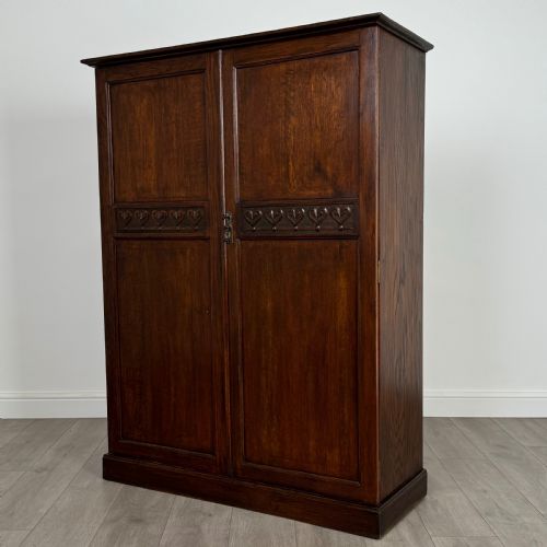 ANTIQUE 20TH CENTURY SMALL OAK WARDROBE OF GOOD QUALITY - ADDITIONAL PHOTO 2