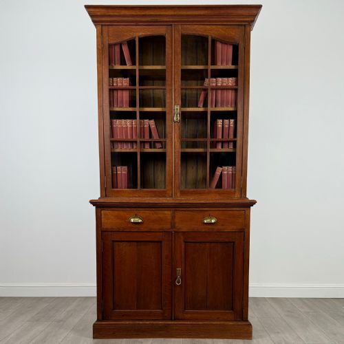 antique 20th century fine quality bookcase in oak - CATEGORY: ANTIQUE BOOKCASES - DATED EDWARDIAN