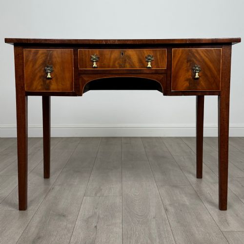 antique 19th century good quality writing table in mahogany - CATEGORY: ANTIQUE TABLES - DATED VICTORIAN