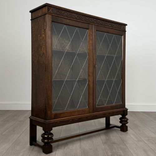 ANTIQUE 20TH CENTURY FINE QUALITY DISPLAY CABINET IN OAK - ADDITIONAL PHOTO 8