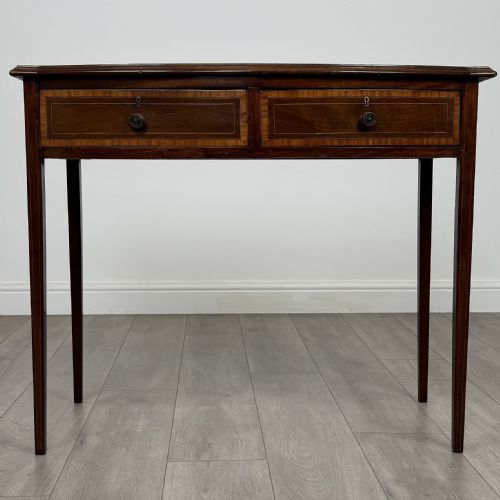 antique 20th century fine quality writing table in mahogany - CATEGORY: ANTIQUE TABLES - DATED EDWARDIAN
