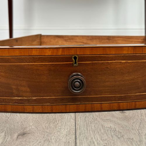 ANTIQUE 20TH CENTURY FINE QUALITY WRITING TABLE IN MAHOGANY - ADDITIONAL PHOTO 10