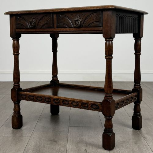 ANTIQUE 20TH CENTURY CARVED OAK SIDE TABLE - ADDITIONAL PHOTO 1
