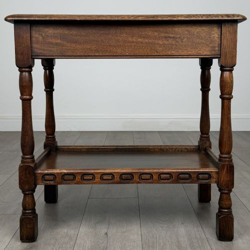 ANTIQUE 20TH CENTURY CARVED OAK SIDE TABLE - ADDITIONAL PHOTO 4