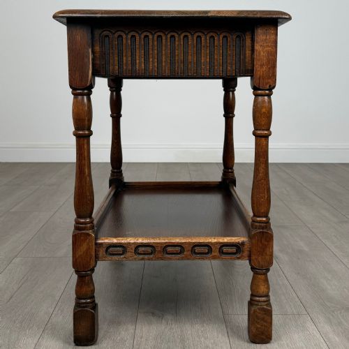 ANTIQUE 20TH CENTURY CARVED OAK SIDE TABLE - ADDITIONAL PHOTO 6