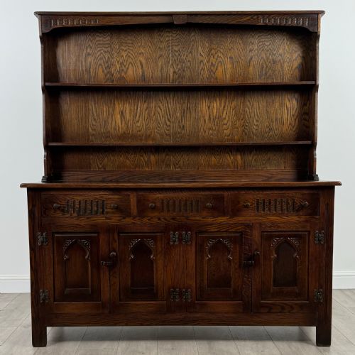 antique 20th century good quality dresser in oak - CATEGORY: ANTIQUE DRESSERS - DATED EDWARDIAN