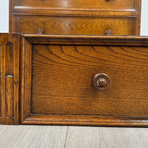 ANTIQUE 20TH CENTURY LINENFOLD BUREAU IN OAK - ADDITIONAL PHOTO 13