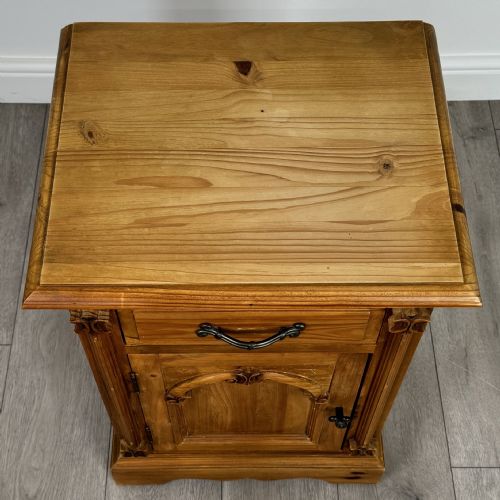 VINTAGE 20TH CENTURY PAIR OF GOTHIC STYLE BEDSIDE CABINETS - ADDITIONAL PHOTO 13