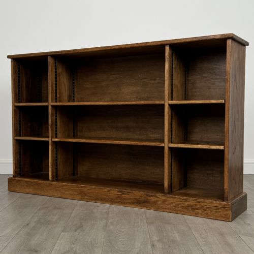 VINTAGE 20TH CENTURY FINE QUALITY OPEN BOOKCASE IN OAK - ADDITIONAL PHOTO 2