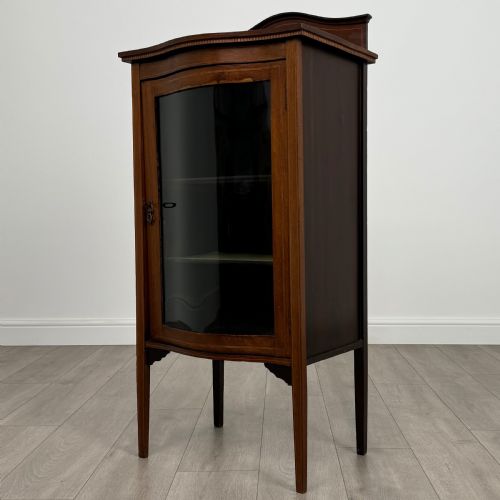 ANTIQUE 20TH CENTURY SERPENTINE DISPLAY CABINET IN MAHOGANY - ADDITIONAL PHOTO 2