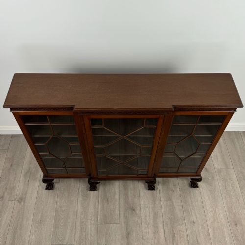 ANTIQUE 20TH CENTURY FINE QUALITY DISPLAY CABINET IN MAHOGANY - ADDITIONAL PHOTO 9