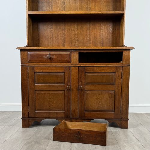 ANTIQUE 20TH CENTURY GOOD QUALITY DRESSER IN OAK - ADDITIONAL PHOTO 10