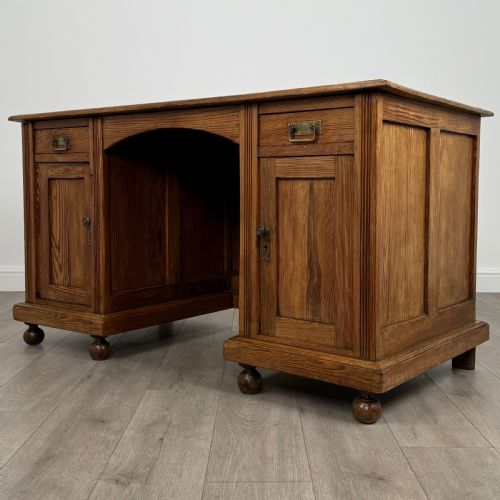 ANTIQUE 20TH CENTURY FINE QUALITY DESK IN PITCH PINE - ADDITIONAL PHOTO 2