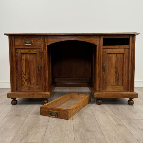 ANTIQUE 20TH CENTURY FINE QUALITY DESK IN PITCH PINE - ADDITIONAL PHOTO 10