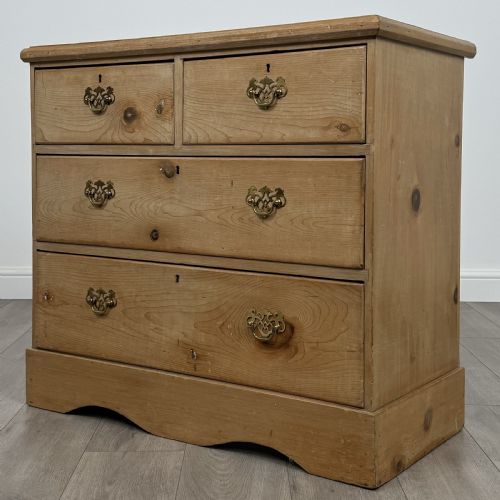 ANTIQUE 19TH CENTURY PINE CHEST OF DRAWERS - ADDITIONAL PHOTO 1