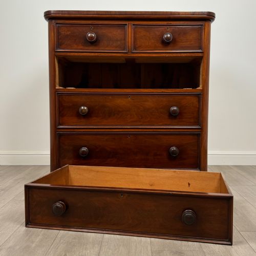 ANTIQUE 19TH CENTURY FINE QUALITY CHEST OF DRAWERS IN MAHOGANY - ADDITIONAL PHOTO 9