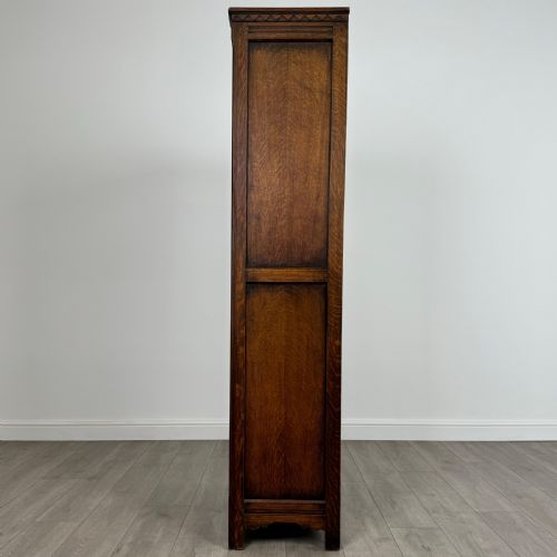 ANTIQUE 20TH CENTURY FINE QUALITY SMALL OAK WARDROBE - ADDITIONAL PHOTO 4