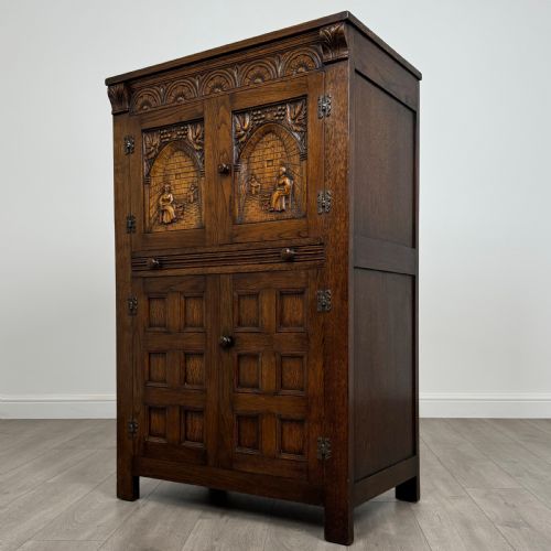ANTIQUE 20TH CENTURY CARVED OAK CUPBOARD - ADDITIONAL PHOTO 2