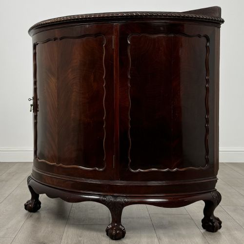 ANTIQUE 20TH CENTURY DEMILUNE CUPBOARD IN MAHOGANY - ADDITIONAL PHOTO 2