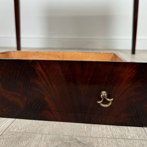 ANTIQUE 20TH CENTURY WRITING TABLE IN MAHOGANY - ADDITIONAL PHOTO 10